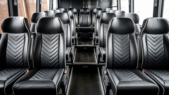 15 passenger minibus rental baytown